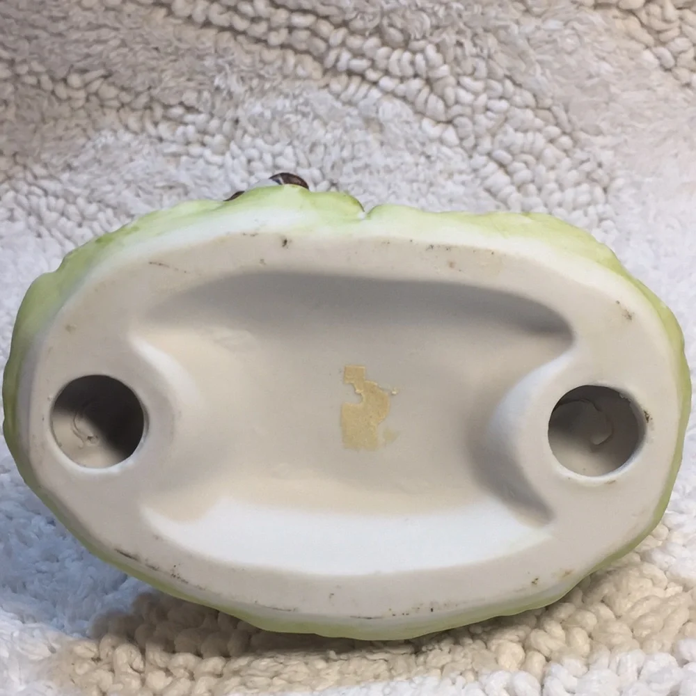 Ceramic Bunnies Mom and Baby Bunny. Very Good Used Condition